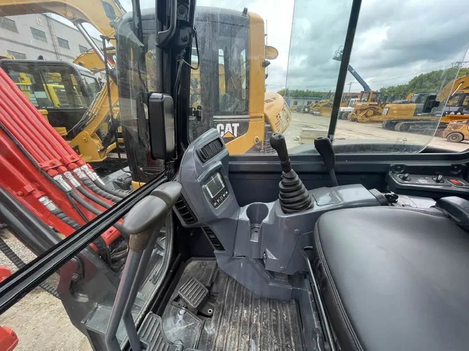 Kubota KX165-5 - Mini bager: slika Kubota KX165-5 - Mini bager Kubota KX165-5 - Mini bager: slika Kubota KX165-5 - Mini bager