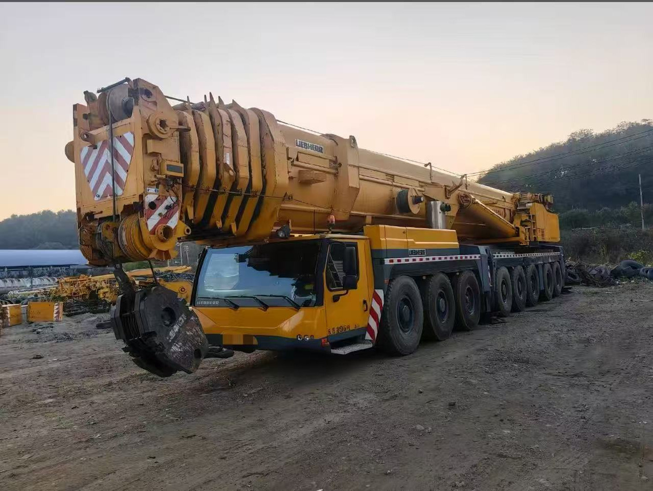LIEBHERR LTM 1500-8.1 - Autodizalica za sve terene: slika LIEBHERR LTM 1500-8.1 - Autodizalica za sve terene LIEBHERR LTM 1500-8.1 - Autodizalica za sve terene: slika LIEBHERR LTM 1500-8.1 - Autodizalica za sve terene