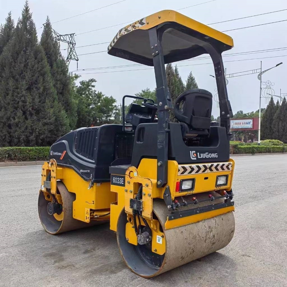 Liugong 6033E - Cestovni valjak: slika Liugong 6033E - Cestovni valjak Liugong 6033E - Cestovni valjak: slika Liugong 6033E - Cestovni valjak
