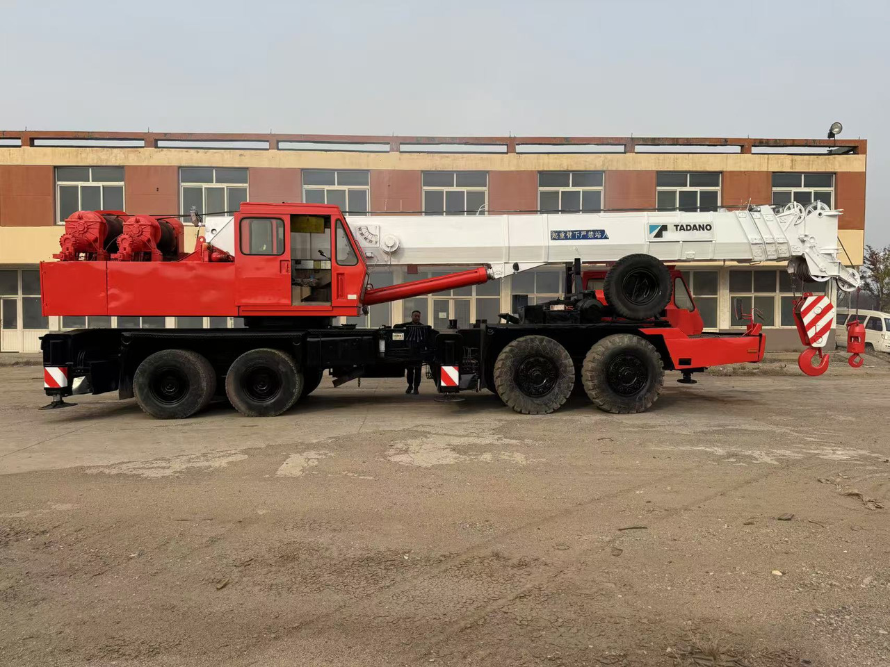 TADANO TG700E - Autodizalica: slika TADANO TG700E - Autodizalica TADANO TG700E - Autodizalica: slika TADANO TG700E - Autodizalica
