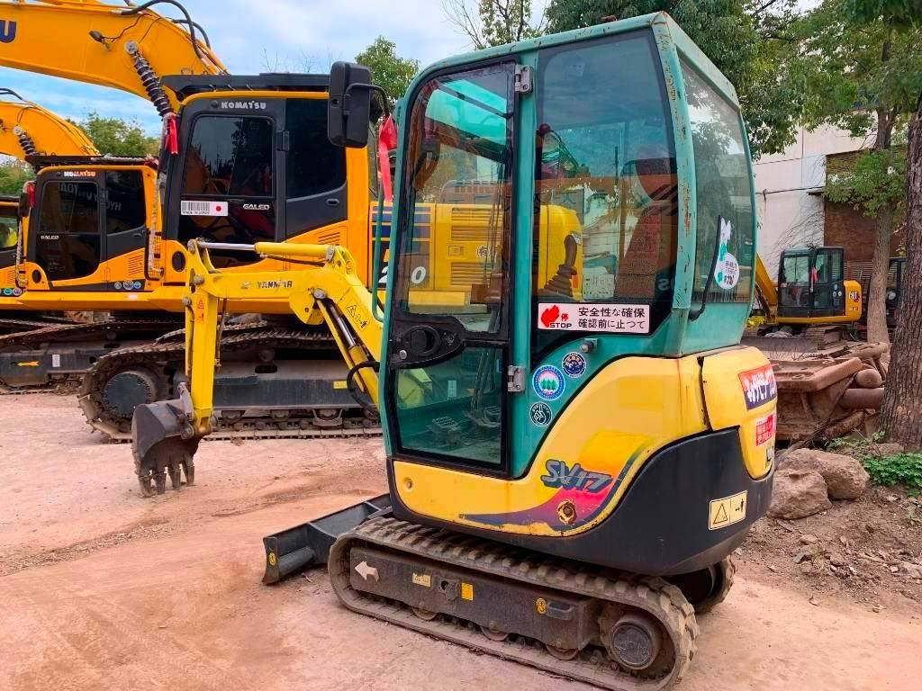 Yanmar SV 17 - Mini bager: slika Yanmar SV 17 - Mini bager Yanmar SV 17 - Mini bager: slika Yanmar SV 17 - Mini bager