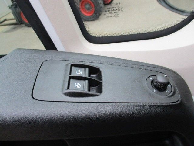 Fiat Ducato - Dostavno vozilo s ravnom platformom, Dostavno vozilo s dvostrukom kabinom: slika Fiat Ducato - Dostavno vozilo s ravnom platformom, Dostavno vozilo s dvostrukom kabinom Fiat Ducato - Dostavno vozilo s ravnom platformom, Dostavno vozilo s dvostrukom kabinom: slika Fiat Ducato - Dostavno vozilo s ravnom platformom, Dostavno vozilo s dvostrukom kabinom