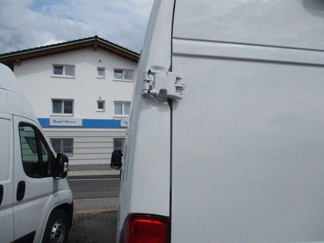 Fiat Ducato - Furgon: slika Fiat Ducato - Furgon Fiat Ducato - Furgon: slika Fiat Ducato - Furgon
