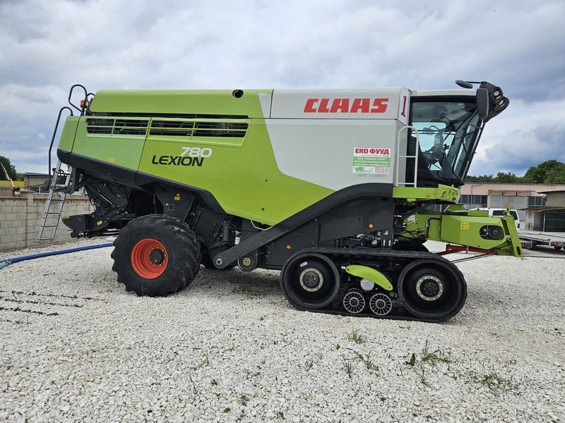 Claas Lexion 780 TT - Kombajn za žetvu: slika Claas Lexion 780 TT - Kombajn za žetvu Claas Lexion 780 TT - Kombajn za žetvu: slika Claas Lexion 780 TT - Kombajn za žetvu