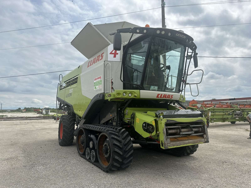 Claas Lexion 780 TT - Kombajn za žetvu: slika Claas Lexion 780 TT - Kombajn za žetvu Claas Lexion 780 TT - Kombajn za žetvu: slika Claas Lexion 780 TT - Kombajn za žetvu