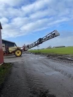 Hardi COMMANDER 4200L - Vučena prskalica: slika Hardi COMMANDER 4200L - Vučena prskalica Hardi COMMANDER 4200L - Vučena prskalica: slika Hardi COMMANDER 4200L - Vučena prskalica