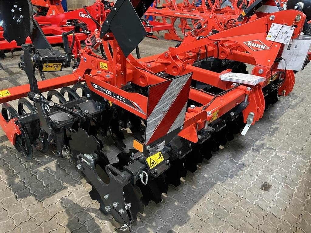 Kuhn OPTIMER L 400 - Tanjurača: slika Kuhn OPTIMER L 400 - Tanjurača Kuhn OPTIMER L 400 - Tanjurača: slika Kuhn OPTIMER L 400 - Tanjurača