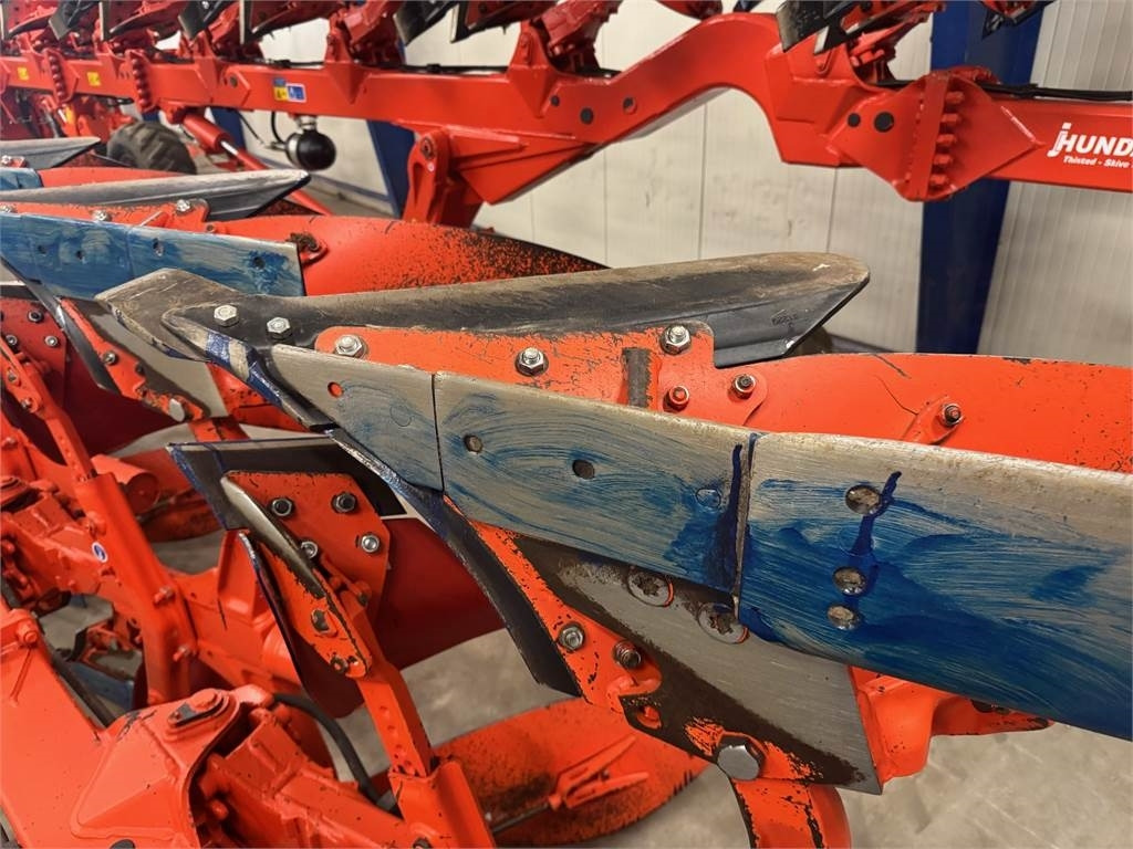 Kuhn VM 153NSH 4+1 - Plug: slika Kuhn VM 153NSH 4+1 - Plug Kuhn VM 153NSH 4+1 - Plug: slika Kuhn VM 153NSH 4+1 - Plug