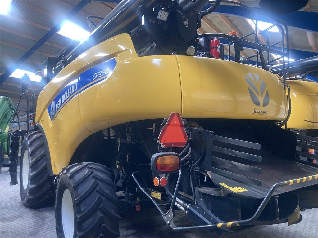 New Holland CR.9.90 SLH - Kombajn za žetvu: slika New Holland CR.9.90 SLH - Kombajn za žetvu New Holland CR.9.90 SLH - Kombajn za žetvu: slika New Holland CR.9.90 SLH - Kombajn za žetvu