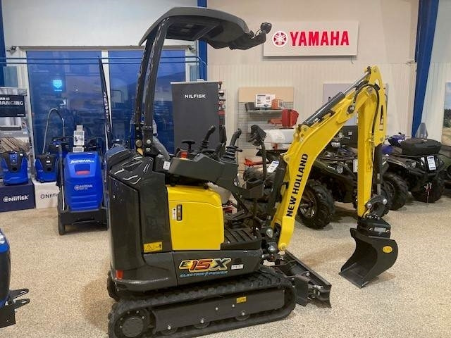 New Holland E15X ROLL-BAR AG - Mini bager: slika New Holland E15X ROLL-BAR AG - Mini bager New Holland E15X ROLL-BAR AG - Mini bager: slika New Holland E15X ROLL-BAR AG - Mini bager