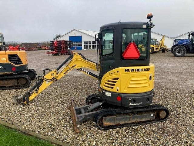 New Holland E26C minigraver - Mini bager: slika New Holland E26C minigraver - Mini bager New Holland E26C minigraver - Mini bager: slika New Holland E26C minigraver - Mini bager