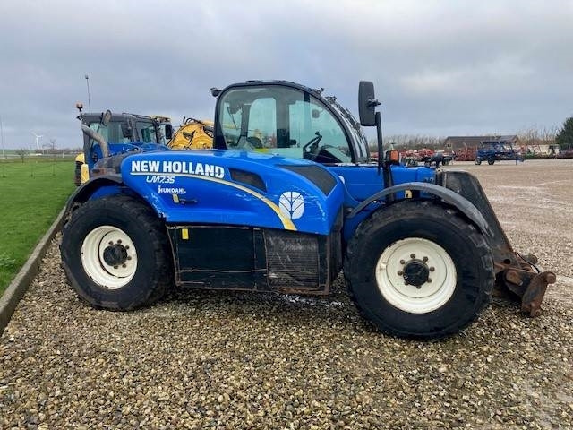 New Holland LM7.35 - Teleskopski rukovatelj: slika New Holland LM7.35 - Teleskopski rukovatelj New Holland LM7.35 - Teleskopski rukovatelj: slika New Holland LM7.35 - Teleskopski rukovatelj