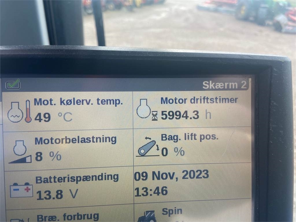 New Holland T7.315 AC - Traktor: slika New Holland T7.315 AC - Traktor New Holland T7.315 AC - Traktor: slika New Holland T7.315 AC - Traktor