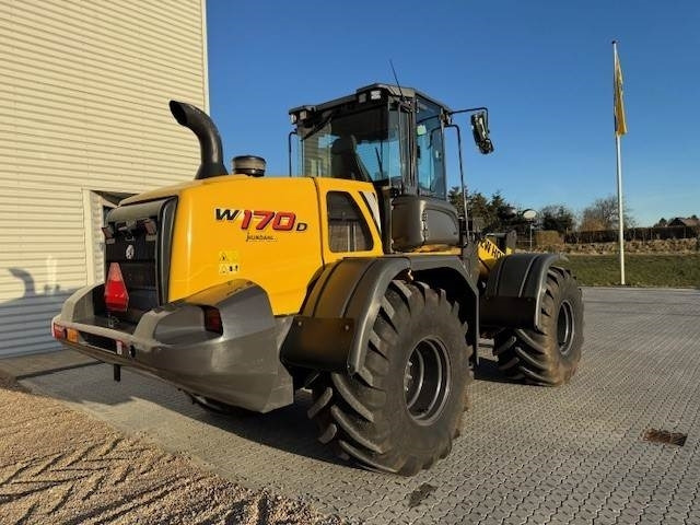 New Holland W170D2 TRIN 5-Z - Utovarivač na kotačima: slika New Holland W170D2 TRIN 5-Z - Utovarivač na kotačima New Holland W170D2 TRIN 5-Z - Utovarivač na kotačima: slika New Holland W170D2 TRIN 5-Z - Utovarivač na kotačima