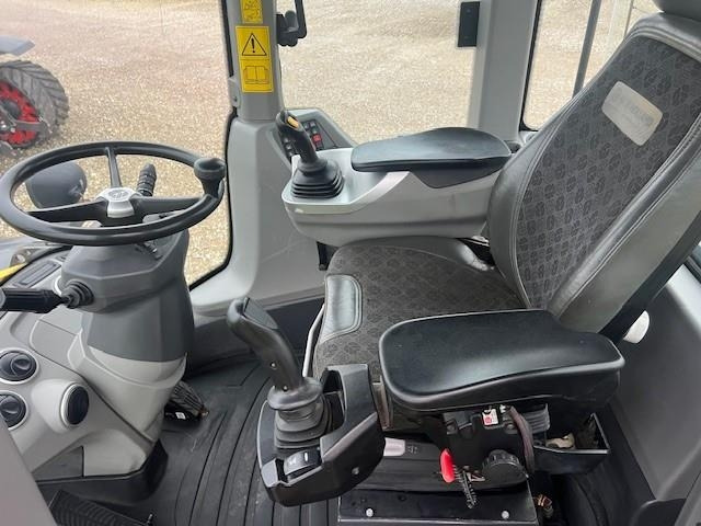 New Holland W190D ZB T4B - Utovarivač na kotačima: slika New Holland W190D ZB T4B - Utovarivač na kotačima New Holland W190D ZB T4B - Utovarivač na kotačima: slika New Holland W190D ZB T4B - Utovarivač na kotačima