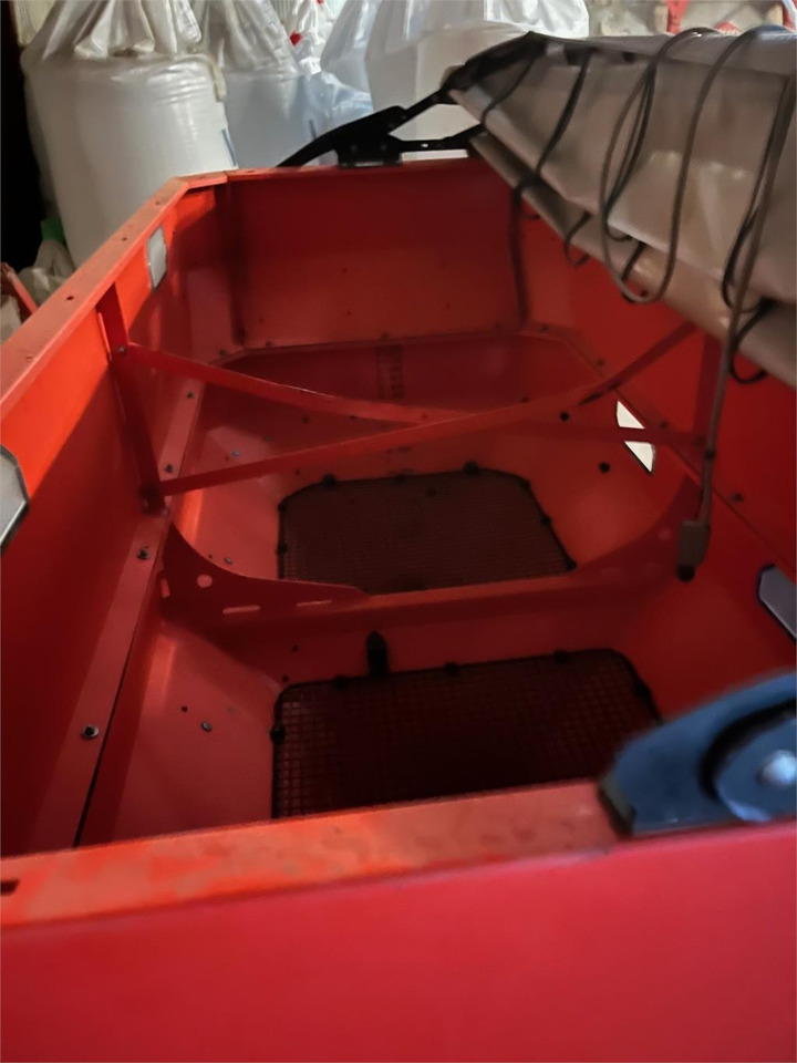 Rauch AXIS M 30.2 EMC Q-A - Deponator gnojnice: slika Rauch AXIS M 30.2 EMC Q-A - Deponator gnojnice Rauch AXIS M 30.2 EMC Q-A - Deponator gnojnice: slika Rauch AXIS M 30.2 EMC Q-A - Deponator gnojnice