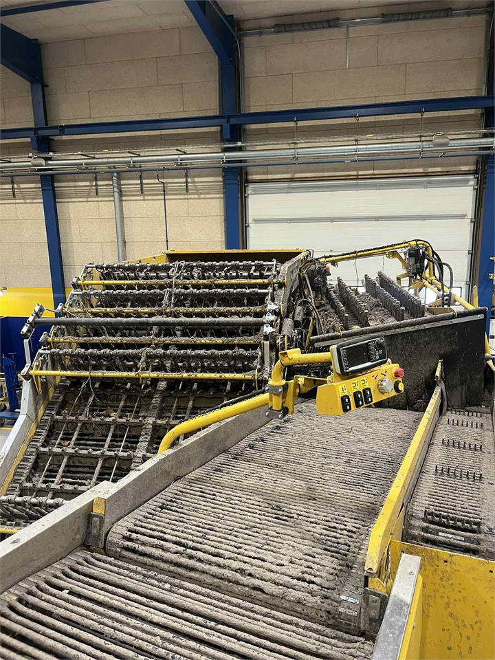 Ropa KEILER II WD CLASSIC - Kombajn za krumpir: slika Ropa KEILER II WD CLASSIC - Kombajn za krumpir Ropa KEILER II WD CLASSIC - Kombajn za krumpir: slika Ropa KEILER II WD CLASSIC - Kombajn za krumpir