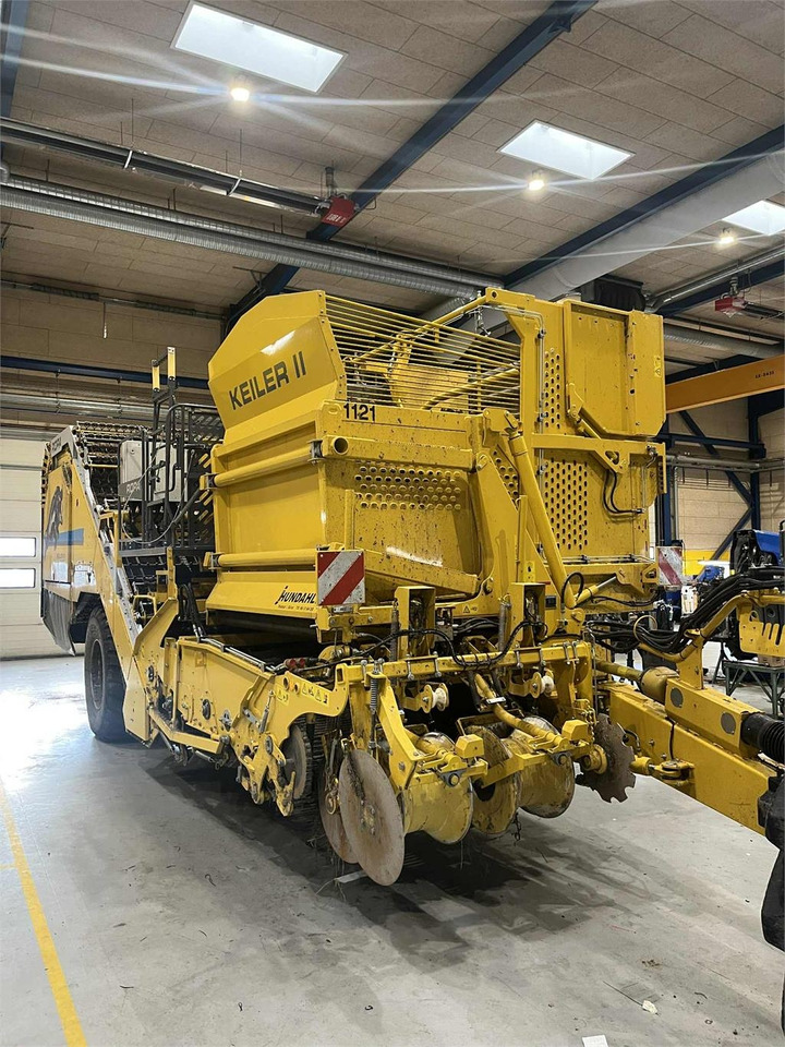 Ropa KEILER II WD CLASSIC - Kombajn za krumpir: slika Ropa KEILER II WD CLASSIC - Kombajn za krumpir Ropa KEILER II WD CLASSIC - Kombajn za krumpir: slika Ropa KEILER II WD CLASSIC - Kombajn za krumpir