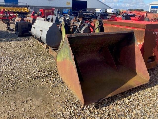 TRUCK-SKOVL 1,5MTR - Oprema za stoku: slika TRUCK-SKOVL 1,5MTR - Oprema za stoku TRUCK-SKOVL 1,5MTR - Oprema za stoku: slika TRUCK-SKOVL 1,5MTR - Oprema za stoku