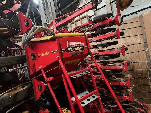 Vaderstad SPIRIT ST600S XL - Kombajn i sijačica: slika Vaderstad SPIRIT ST600S XL - Kombajn i sijačica Vaderstad SPIRIT ST600S XL - Kombajn i sijačica: slika Vaderstad SPIRIT ST600S XL - Kombajn i sijačica