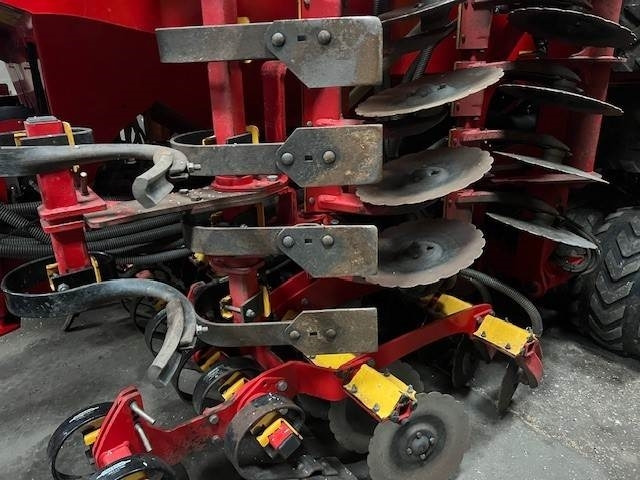 Vaderstad SPIRIT ST600S XL - Kombajn i sijačica: slika Vaderstad SPIRIT ST600S XL - Kombajn i sijačica Vaderstad SPIRIT ST600S XL - Kombajn i sijačica: slika Vaderstad SPIRIT ST600S XL - Kombajn i sijačica
