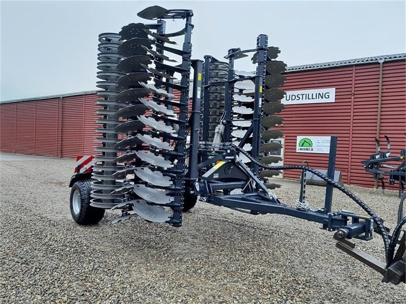 Agro - TOM 6 Meter discharve Agro-Tom 6 m. bugseret di - Tanjurača: slika Agro - TOM 6 Meter discharve Agro-Tom 6 m. bugseret di - Tanjurača Agro - TOM 6 Meter discharve Agro-Tom 6 m. bugseret di - Tanjurača: slika Agro - TOM 6 Meter discharve Agro-Tom 6 m. bugseret di - Tanjurača