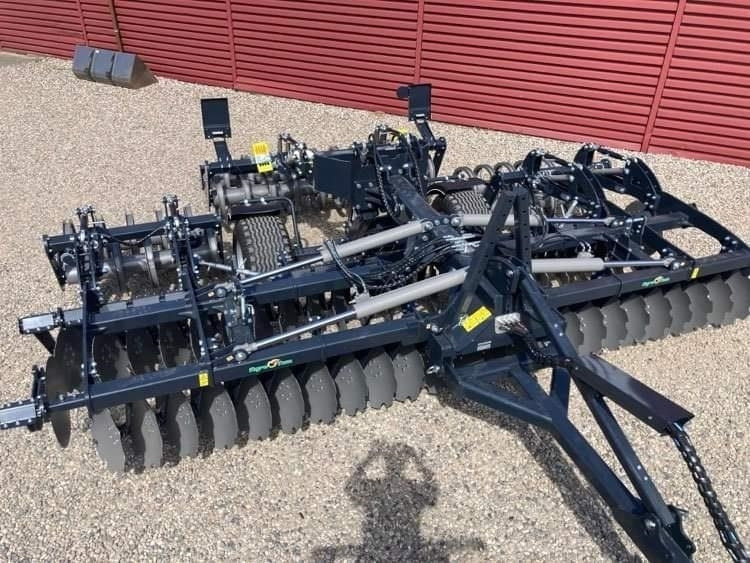 Agro - TOM 6 Meter discharve - Tanjurača: slika Agro - TOM 6 Meter discharve - Tanjurača Agro - TOM 6 Meter discharve - Tanjurača: slika Agro - TOM 6 Meter discharve - Tanjurača