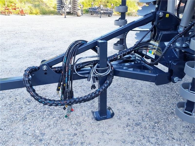 Agro - TOM 6 Meter discharve HD model med frø udstyr - Tanjurača: slika Agro - TOM 6 Meter discharve HD model med frø udstyr - Tanjurača Agro - TOM 6 Meter discharve HD model med frø udstyr - Tanjurača: slika Agro - TOM 6 Meter discharve HD model med frø udstyr - Tanjurača