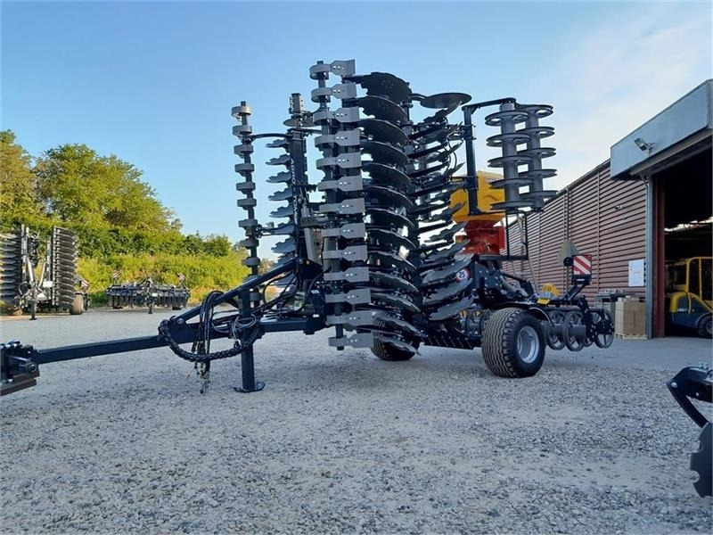 Agro - TOM 6 Meter discharve HD model med frø udstyr - Tanjurača: slika Agro - TOM 6 Meter discharve HD model med frø udstyr - Tanjurača Agro - TOM 6 Meter discharve HD model med frø udstyr - Tanjurača: slika Agro - TOM 6 Meter discharve HD model med frø udstyr - Tanjurača