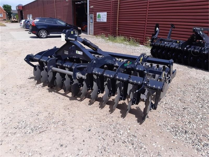 Agro-Tom 3 meters - Tanjurača: slika Agro-Tom 3 meters - Tanjurača Agro-Tom 3 meters - Tanjurača: slika Agro-Tom 3 meters - Tanjurača