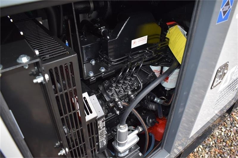 Zakup Cummins 88 KvA  Cummins 88 KvA: slika Zakup Cummins 88 KvA  Cummins 88 KvA