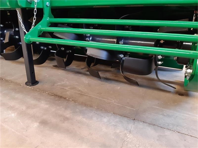 Dk-Tec fræser 2,3meter - Traktorska freza: slika Dk-Tec fræser 2,3meter - Traktorska freza Dk-Tec fræser 2,3meter - Traktorska freza: slika Dk-Tec fræser 2,3meter - Traktorska freza