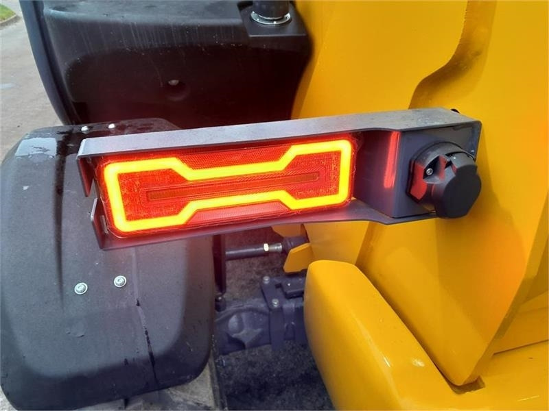 - - - EUROTRAC TH25.6  - Teleskopski rukovatelj: slika - - - EUROTRAC TH25.6  - Teleskopski rukovatelj - - - EUROTRAC TH25.6  - Teleskopski rukovatelj: slika - - - EUROTRAC TH25.6  - Teleskopski rukovatelj