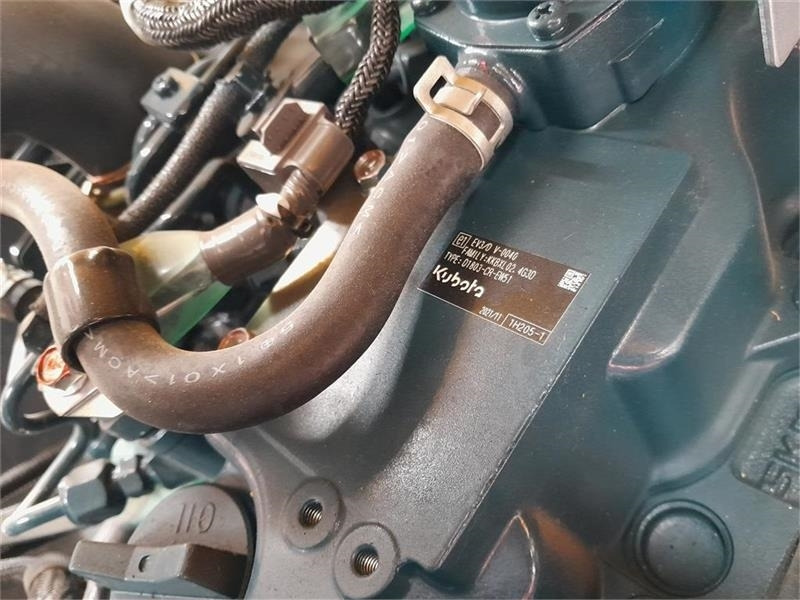 Eurotrac W12 - Zglobni utovarivač: slika Eurotrac W12 - Zglobni utovarivač Eurotrac W12 - Zglobni utovarivač: slika Eurotrac W12 - Zglobni utovarivač