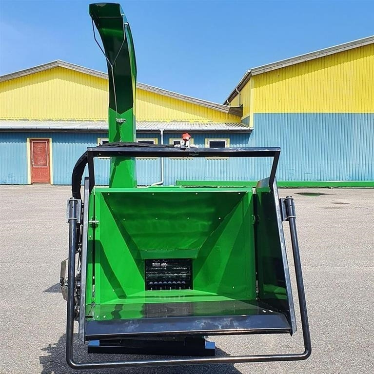 - - - FLISHUGGER TIL TRAKTOR KAPACITET OP TIL Ø250 - Drobilica za drvo: slika - - - FLISHUGGER TIL TRAKTOR KAPACITET OP TIL Ø250 - Drobilica za drvo - - - FLISHUGGER TIL TRAKTOR KAPACITET OP TIL Ø250 - Drobilica za drvo: slika - - - FLISHUGGER TIL TRAKTOR KAPACITET OP TIL Ø250 - Drobilica za drvo
