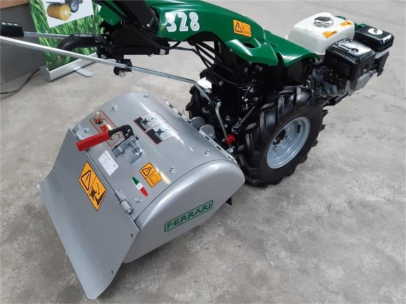 Ferrari 328 - Općinski traktor: slika Ferrari 328 - Općinski traktor Ferrari 328 - Općinski traktor: slika Ferrari 328 - Općinski traktor