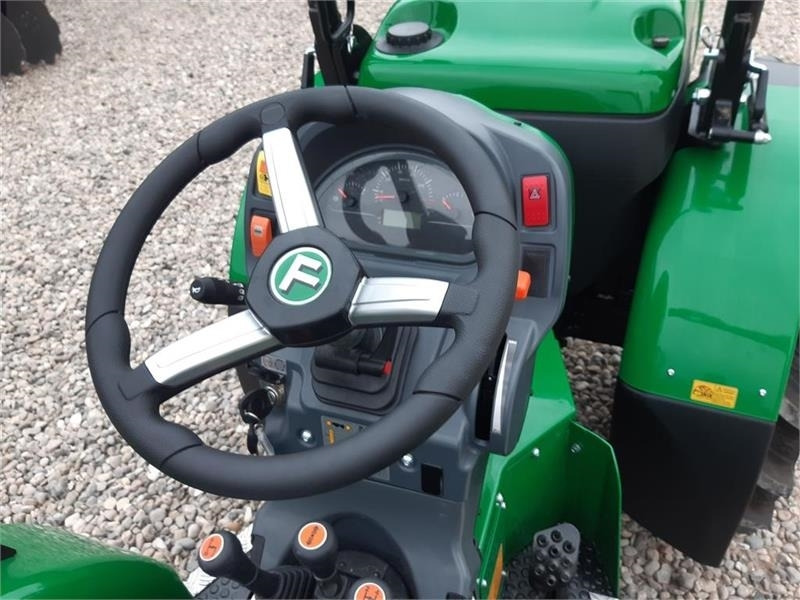 Ferrari alle modeller - Općinski traktor: slika Ferrari alle modeller - Općinski traktor Ferrari alle modeller - Općinski traktor: slika Ferrari alle modeller - Općinski traktor