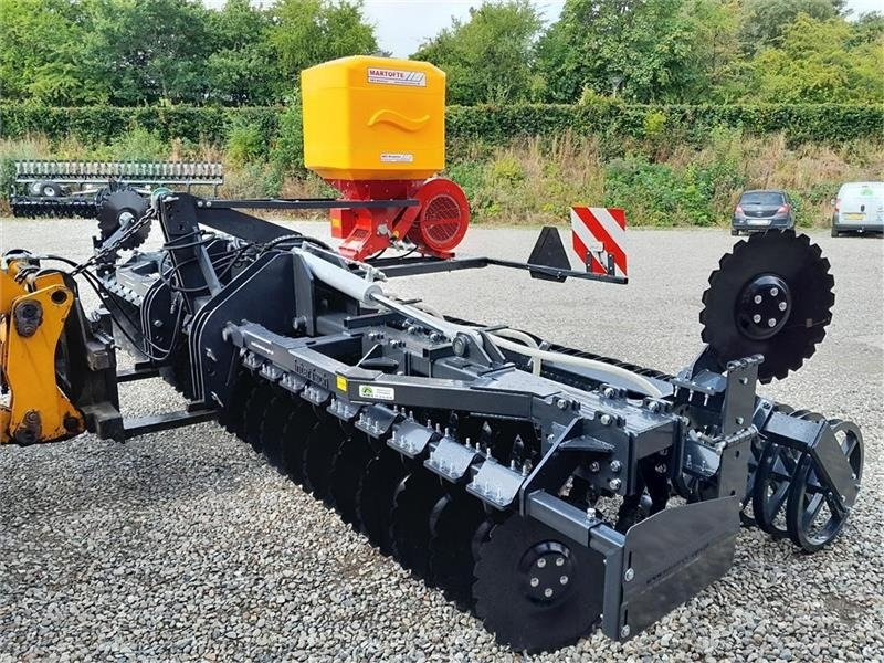 Inter-Tech 6 meter disc med såmaskine - Tanjurača: slika Inter-Tech 6 meter disc med såmaskine - Tanjurača Inter-Tech 6 meter disc med såmaskine - Tanjurača: slika Inter-Tech 6 meter disc med såmaskine - Tanjurača