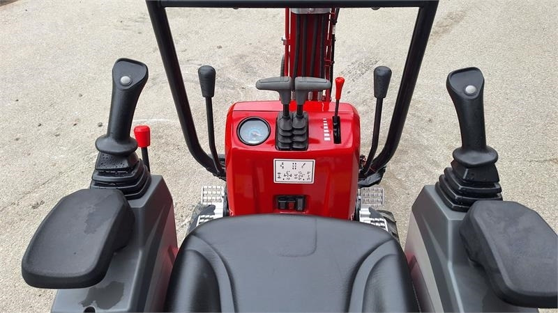 Mole M10 Ny - Mini bager: slika Mole M10 Ny - Mini bager Mole M10 Ny - Mini bager: slika Mole M10 Ny - Mini bager