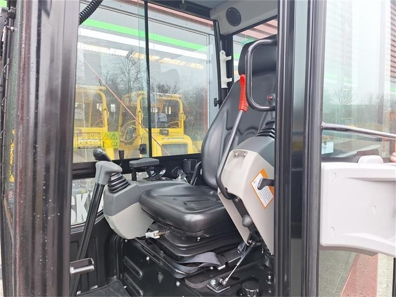 Mini bager Mole M20 MED TILT: slika Mini bager Mole M20 MED TILT