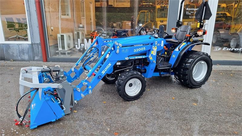 Solis 26 - Općinski traktor: slika Solis 26 - Općinski traktor Solis 26 - Općinski traktor: slika Solis 26 - Općinski traktor