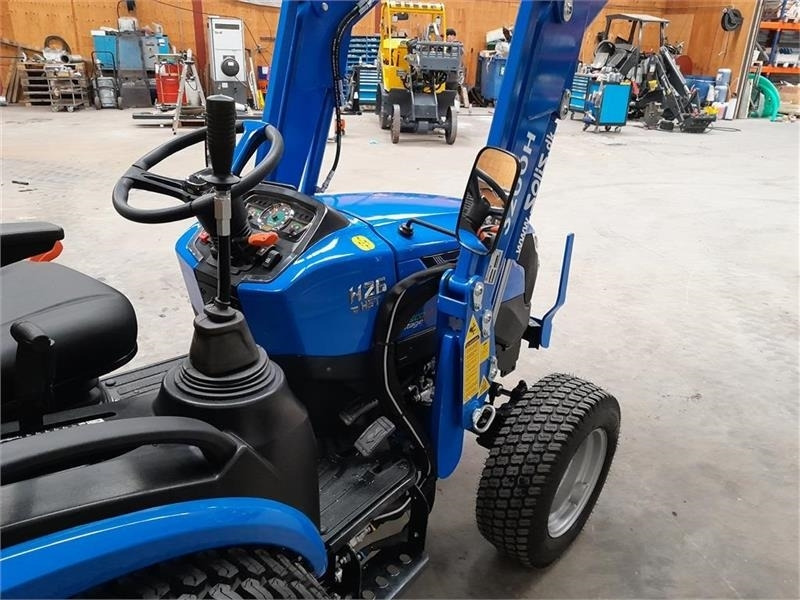 Općinski traktor Solis 26 hst: slika Općinski traktor Solis 26 hst Općinski traktor Solis 26 hst: slika Općinski traktor Solis 26 hst