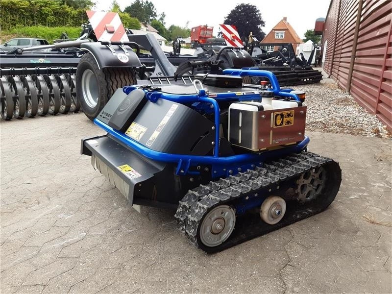 X-rot 80 cm med Kawasaki FS 481 - Vrtna kosilica: slika X-rot 80 cm med Kawasaki FS 481 - Vrtna kosilica X-rot 80 cm med Kawasaki FS 481 - Vrtna kosilica: slika X-rot 80 cm med Kawasaki FS 481 - Vrtna kosilica