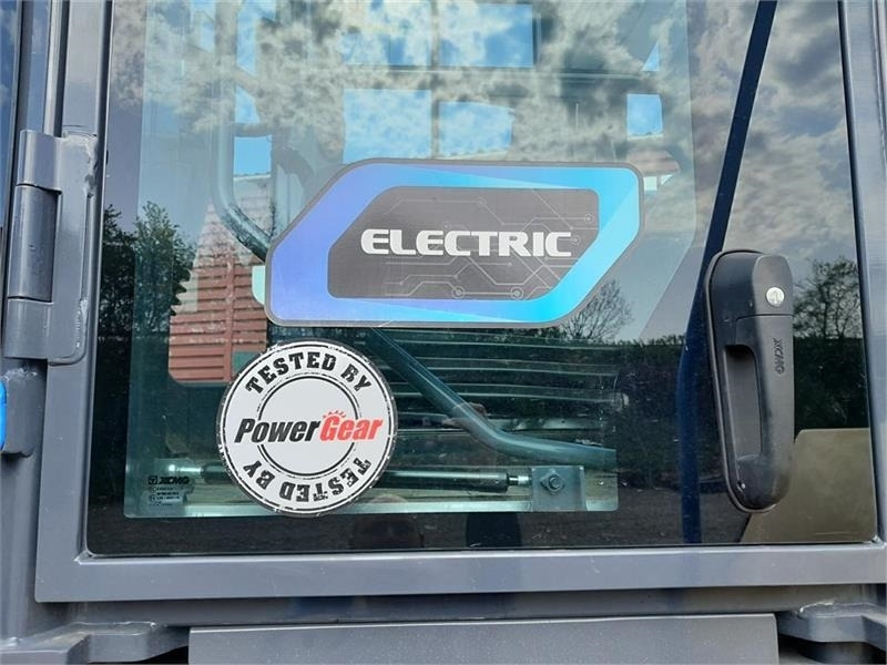 XCMG XC968-EV ELEKTRISK - Utovarivač na kotačima: slika XCMG XC968-EV ELEKTRISK - Utovarivač na kotačima XCMG XC968-EV ELEKTRISK - Utovarivač na kotačima: slika XCMG XC968-EV ELEKTRISK - Utovarivač na kotačima