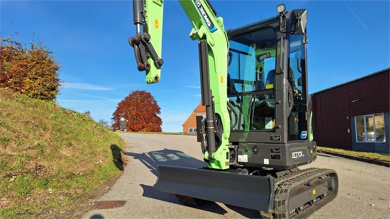 XCMG XE27CR-EV ELEKTRISK - Mini bager: slika XCMG XE27CR-EV ELEKTRISK - Mini bager XCMG XE27CR-EV ELEKTRISK - Mini bager: slika XCMG XE27CR-EV ELEKTRISK - Mini bager