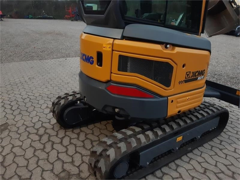 Mini bager XCMG xe27e: slika Mini bager XCMG xe27e