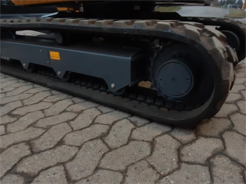 Mini bager XCMG xe27e: slika Mini bager XCMG xe27e