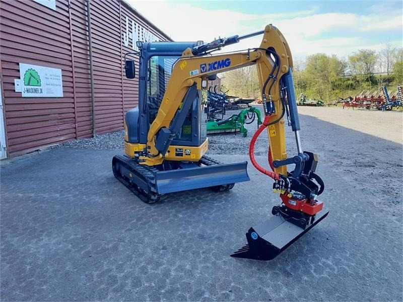 XCMG xe27e med rototilt - Mini bager: slika XCMG xe27e med rototilt - Mini bager XCMG xe27e med rototilt - Mini bager: slika XCMG xe27e med rototilt - Mini bager