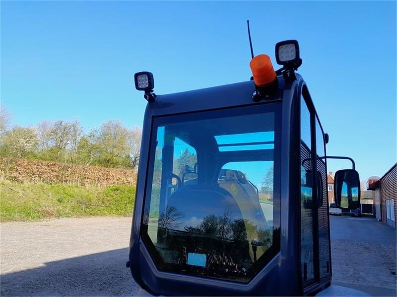 Mini bager XCMG xe27e med rototilt: slika Mini bager XCMG xe27e med rototilt