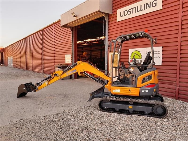 XCMG xe27e u/hus - Mini bager: slika XCMG xe27e u/hus - Mini bager XCMG xe27e u/hus - Mini bager: slika XCMG xe27e u/hus - Mini bager